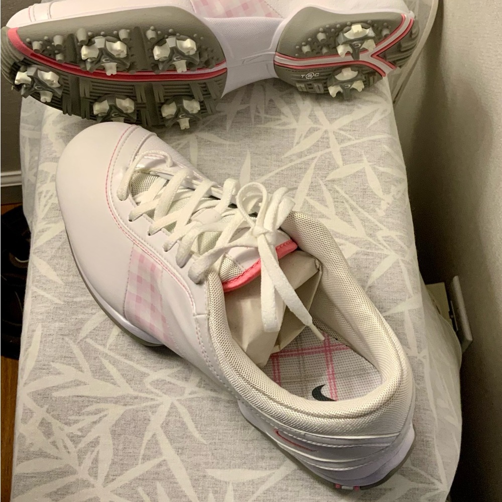 BRAND NEW - Nike Ace White/rose/Checkham womens golf shoes size 8.5!! - Picture 3 of 11